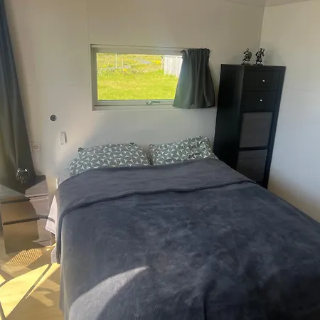 Feriehus Adorable Tiny House In